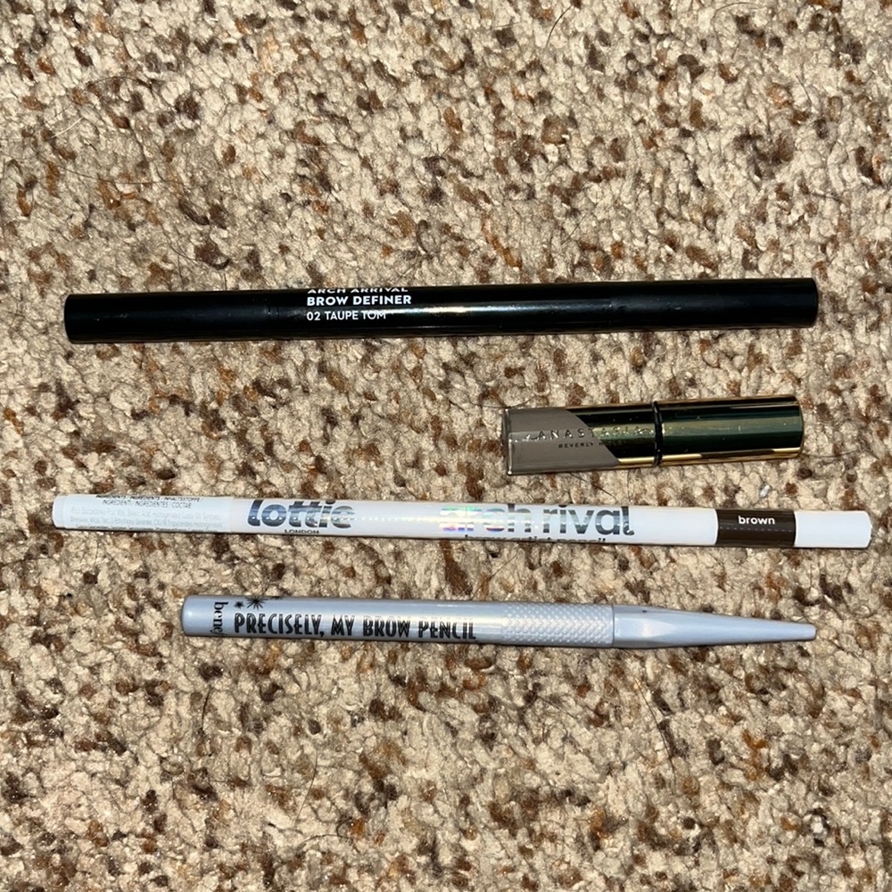 Brow pencils and definers bundle.